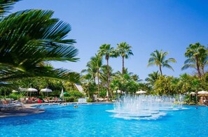 Piscina a l'aire lliure 