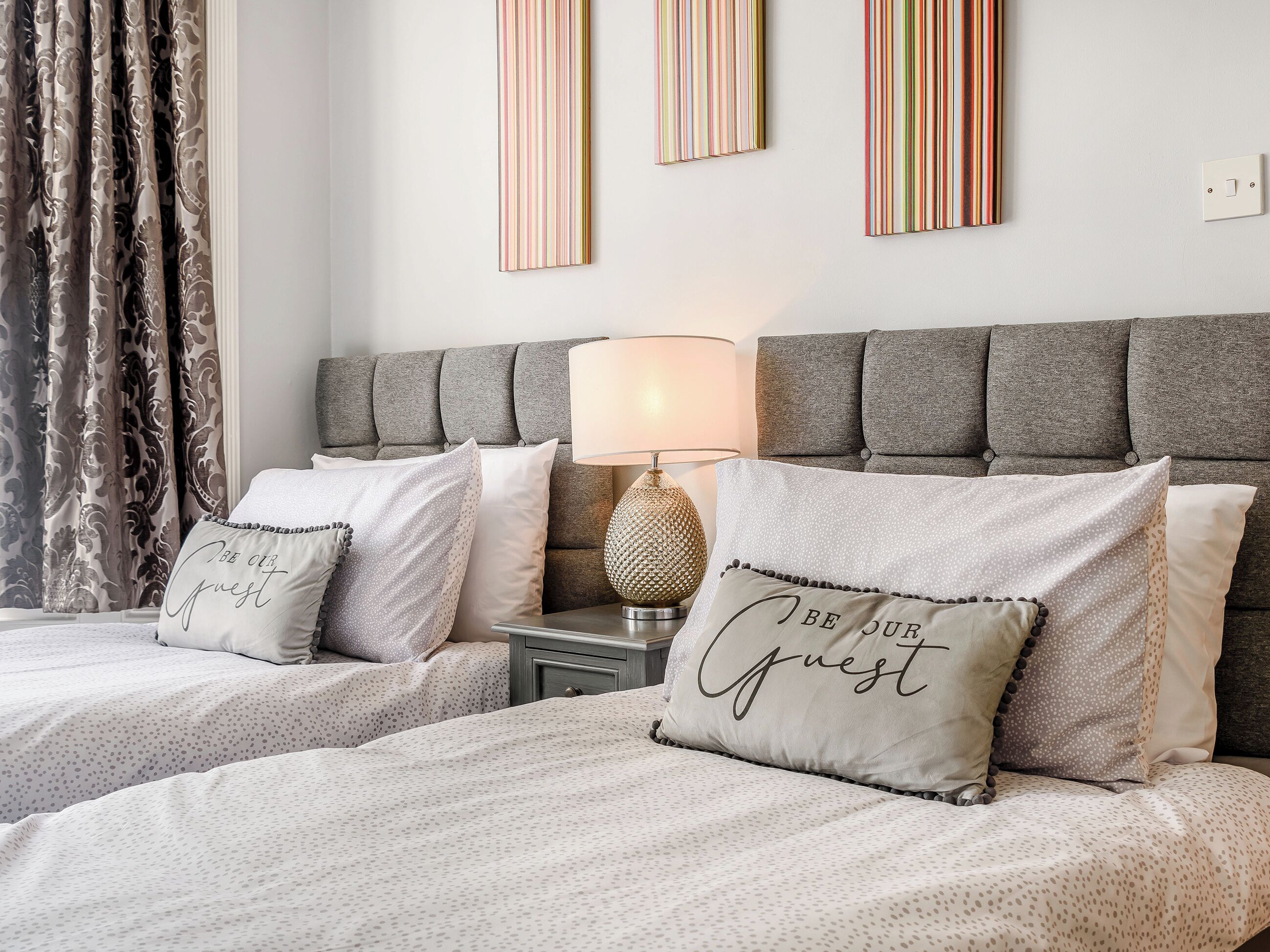 2 bedrooms, WiFi (free), bed sheets