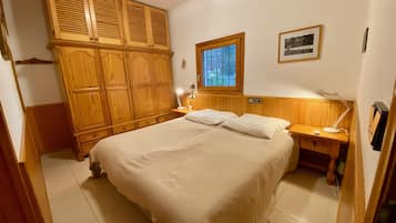 2 camere, culla da viaggio, Wi-Fi gratuito, lenzuola