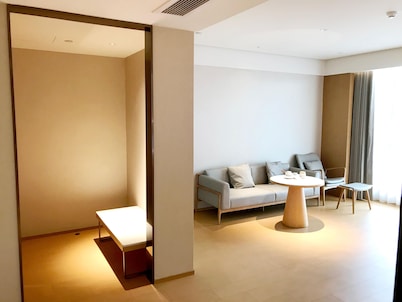 Ji Hotel