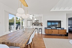 Dining - Perfect Beach House Available Weekly or Monthly in August and September! (Amagansett)