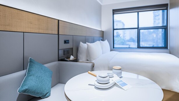 Unclassified image, 1 of 32, button - JI Hotel (Shanghai)