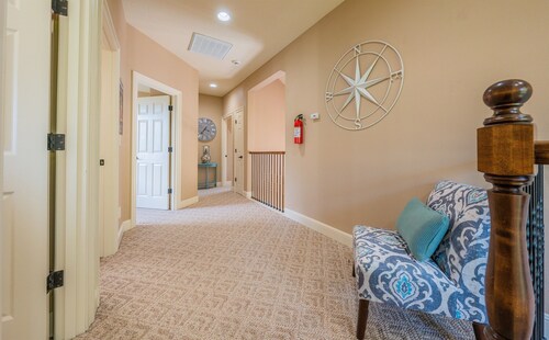 Beach Path, Game Rm, Firepit, Dogs OK, Memories!