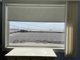 Quarto, 2 camas de casal, vista para o mar | Wi-Fi de cortesia, roupa de cama