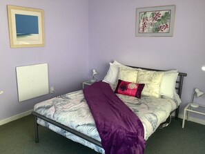 家庭房, 2 间卧室 (Motel) | 免费 WiFi、床单