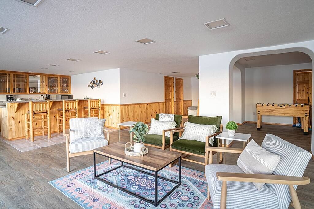 Waterfront with Mt Rainier View: Hot Tub+Steam Rm