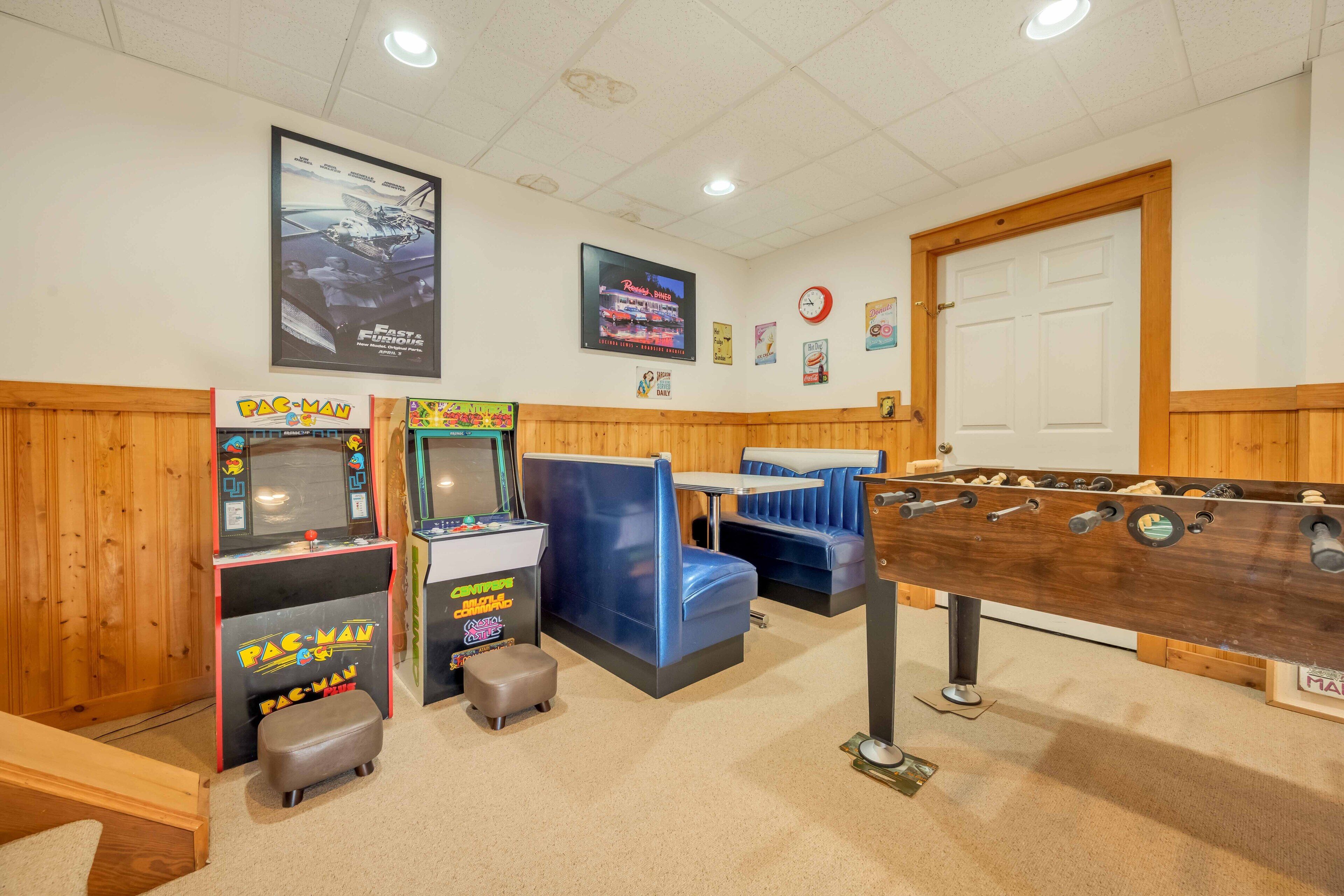 Poconos Home in Camelback Area w/ Hot Tub