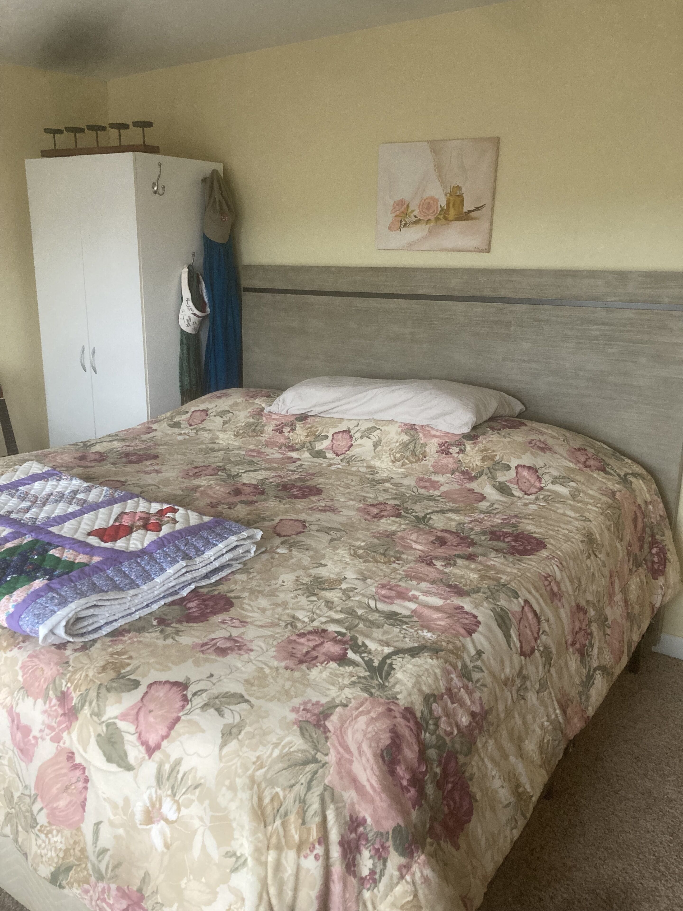 Magnificent bluff view of the White River, sunsets, and wildlife.