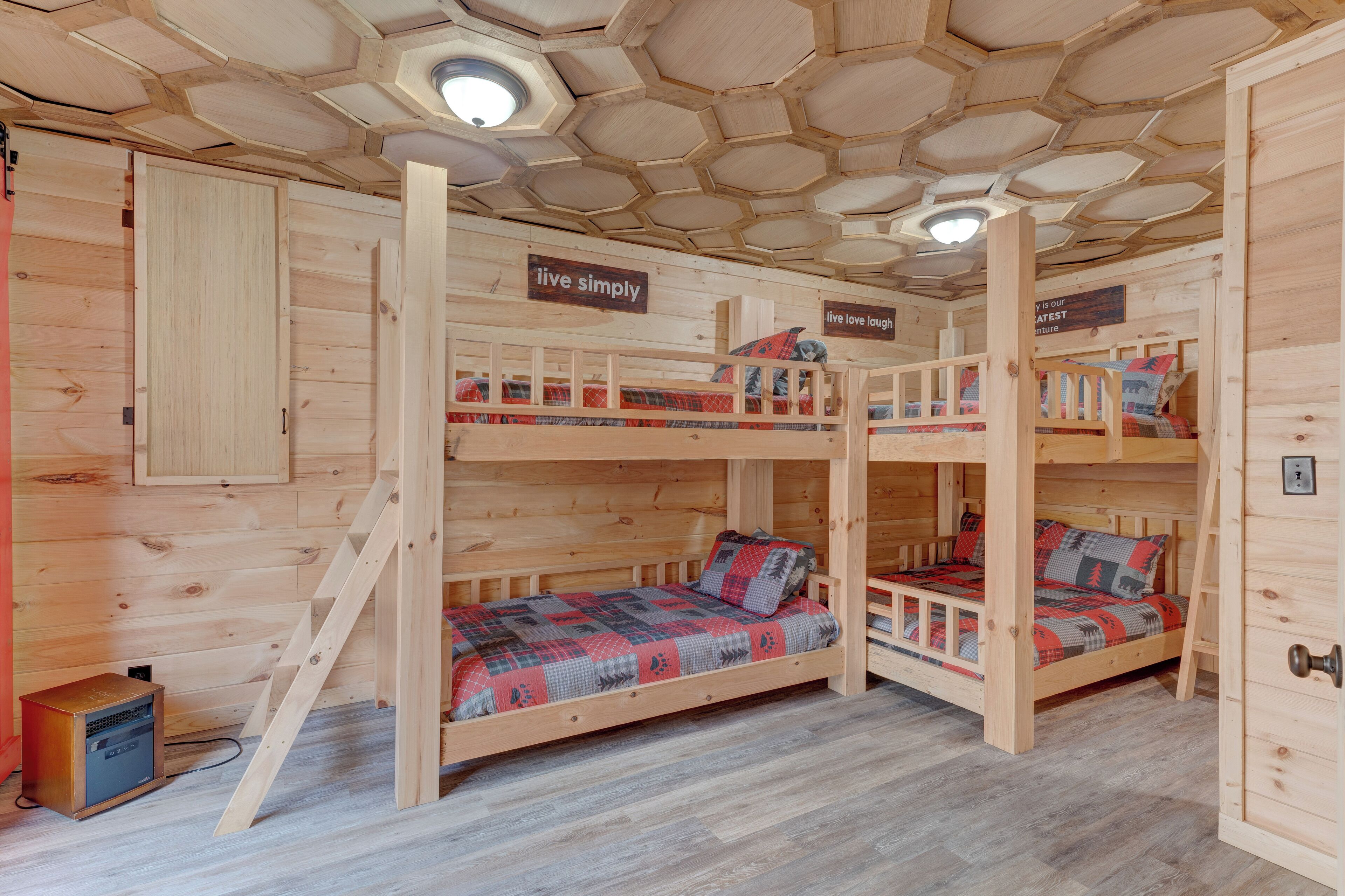 3 bedrooms, free WiFi, bed sheets