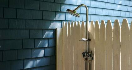 Coastal Cottage in the heart of Kennebunk, ME