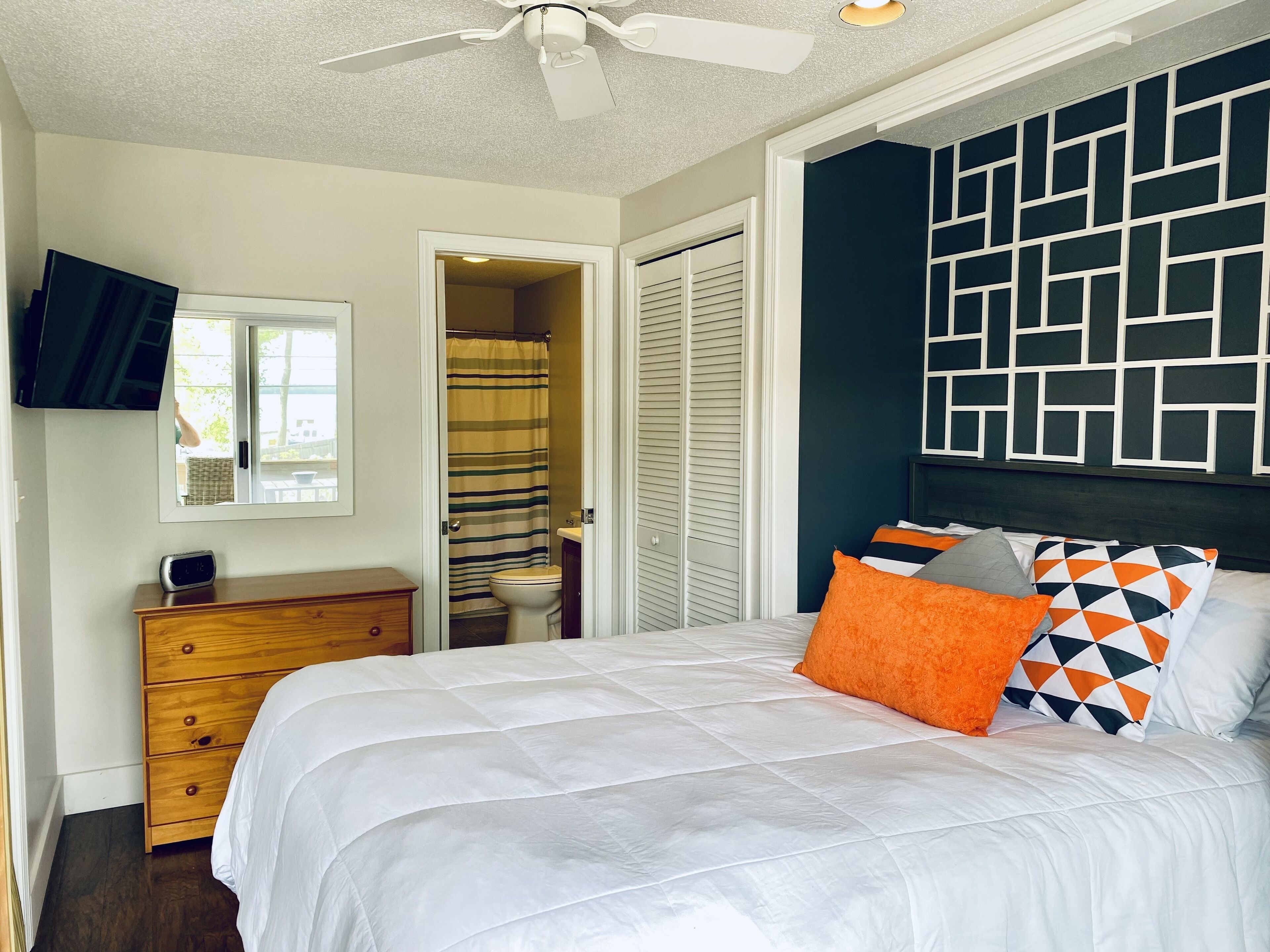 1 chambre, fer et planche à repasser, Wi-Fi gratuit, draps fournis