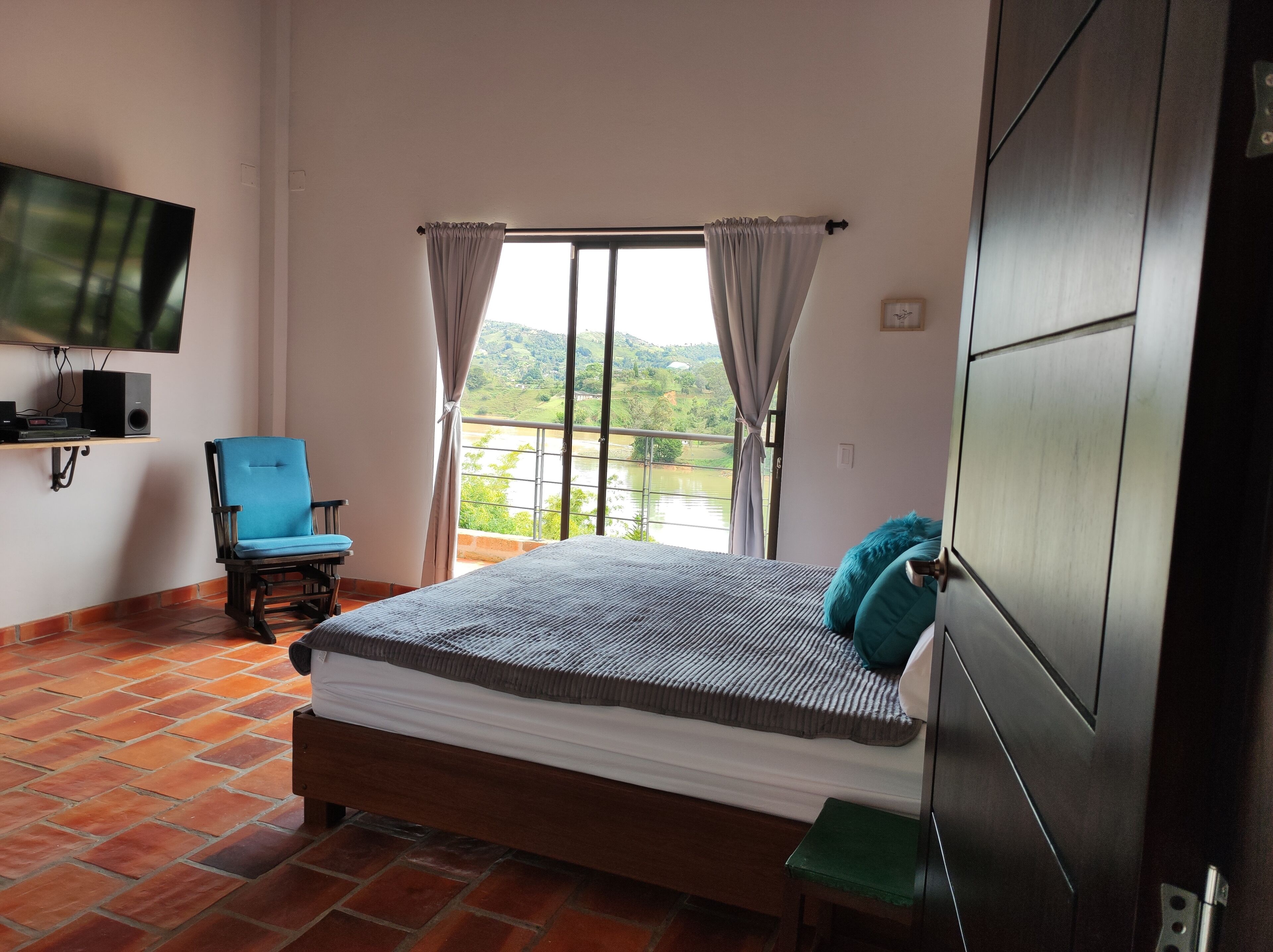 La Villa, Peñol -Guatape beautiful views of the lake!