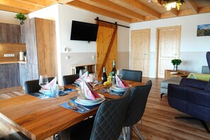 تناول الطعام