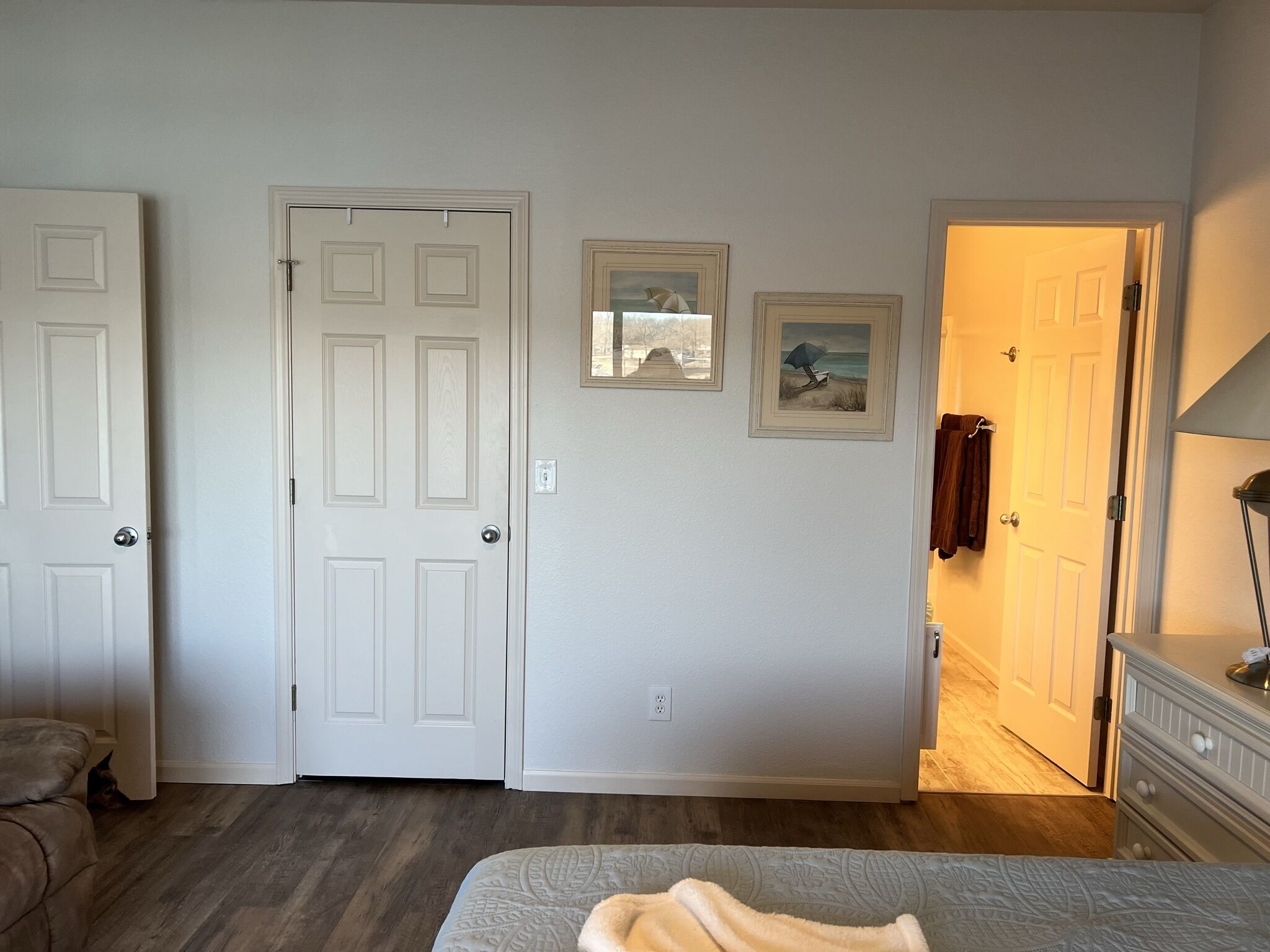 3 bedrooms, travel crib, free WiFi, bed sheets