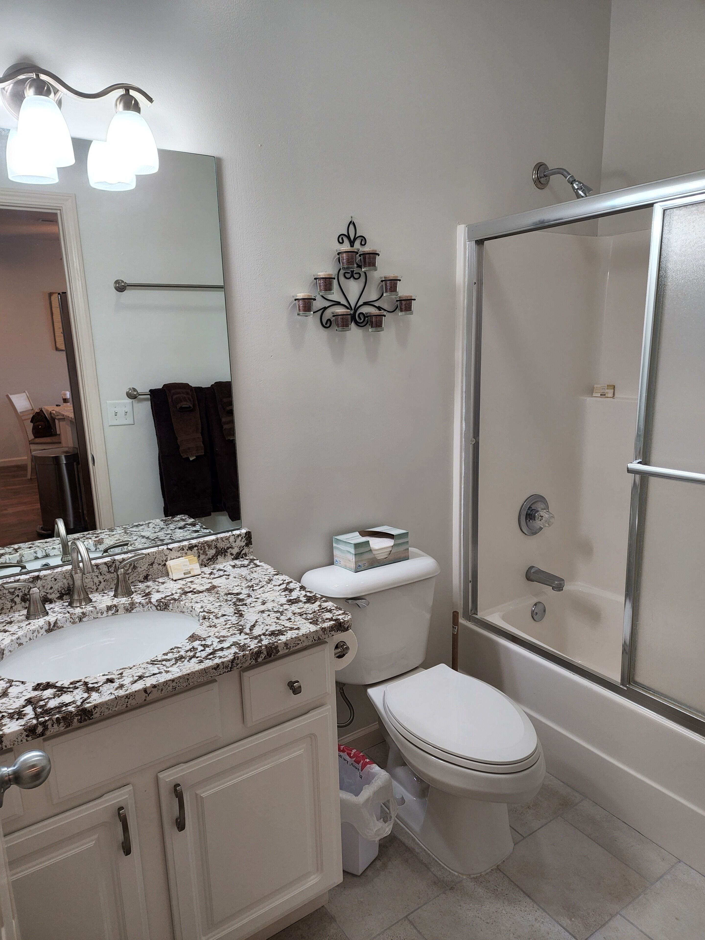 Lake Lodge Condo overlooking The swimming pool and the￼ Lake of the Ozarks