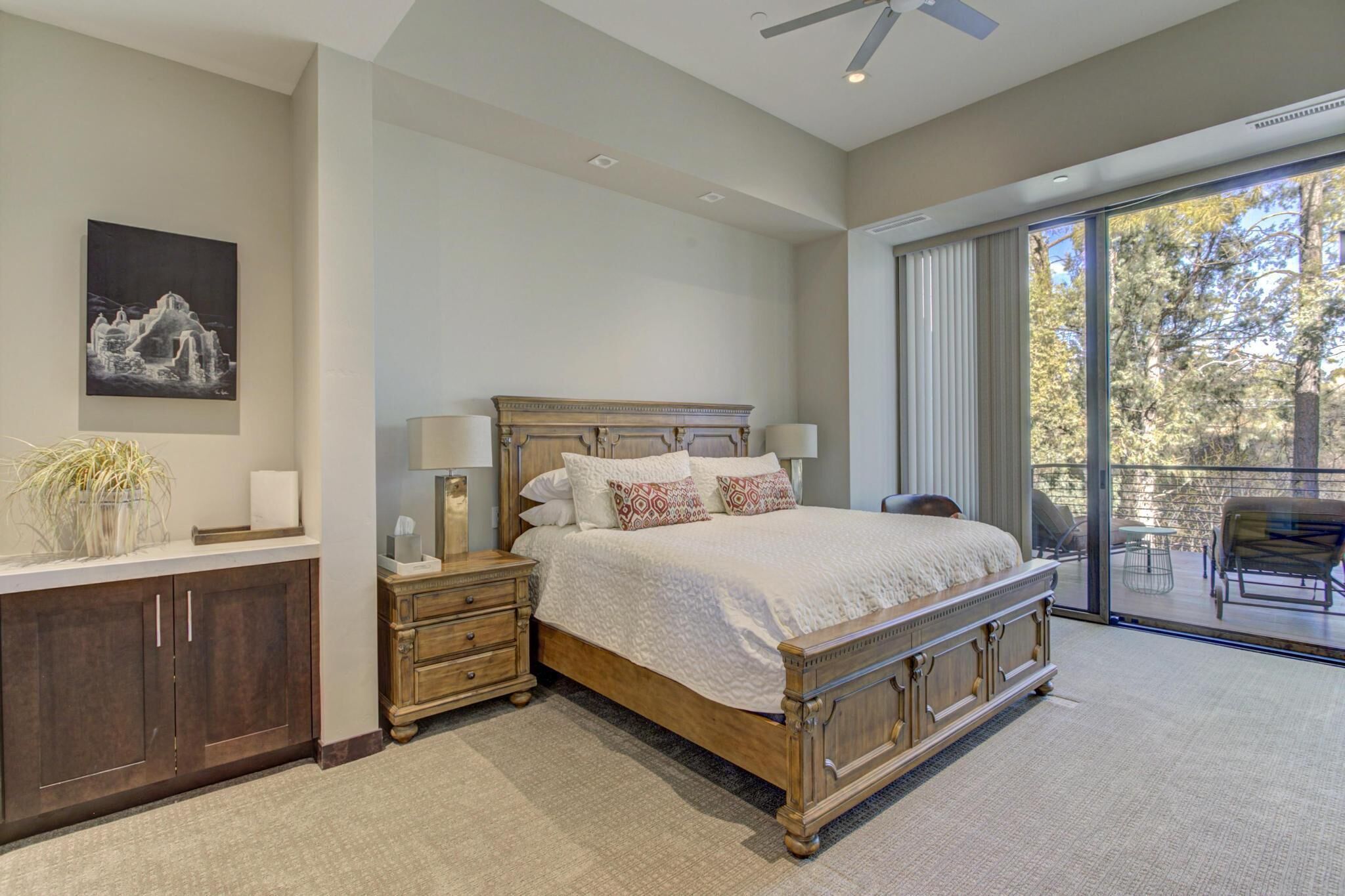 R006B Villa 606 S. Valhalla