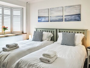 4 bedrooms, free WiFi, bed sheets