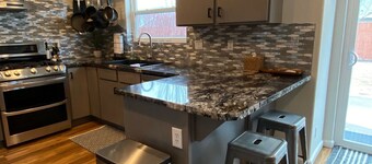 Flagstaff House 7person spa Snowbowl Grand Canyon Sedona Golf Hiking Fishing A/C