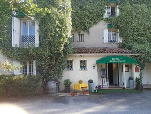 Façade de l’hébergement