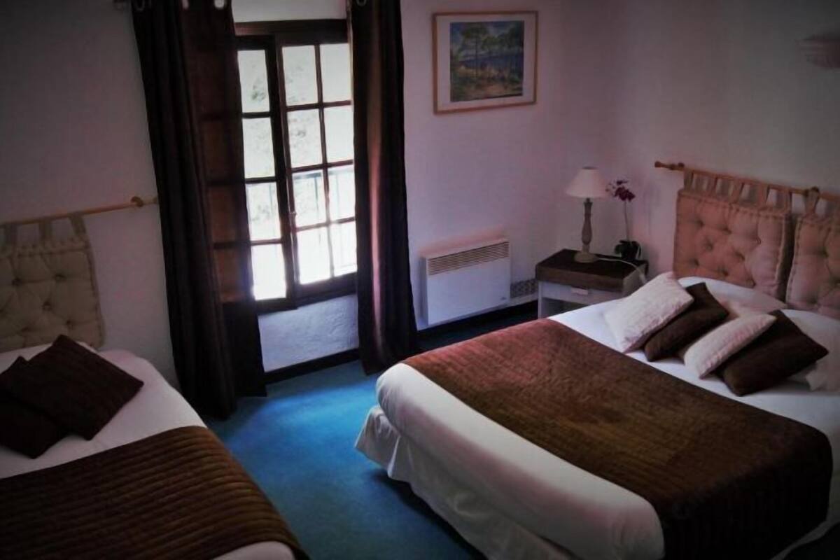 Hochwertige Bettwaren, Betten mit Memory-Foam-Matratzen