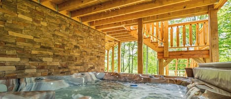 House (5 Bedrooms) | Property amenity