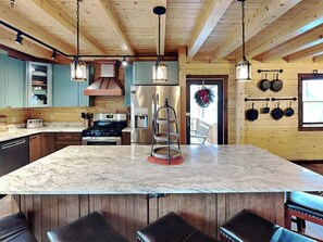 House (5 Bedrooms) | Property amenity