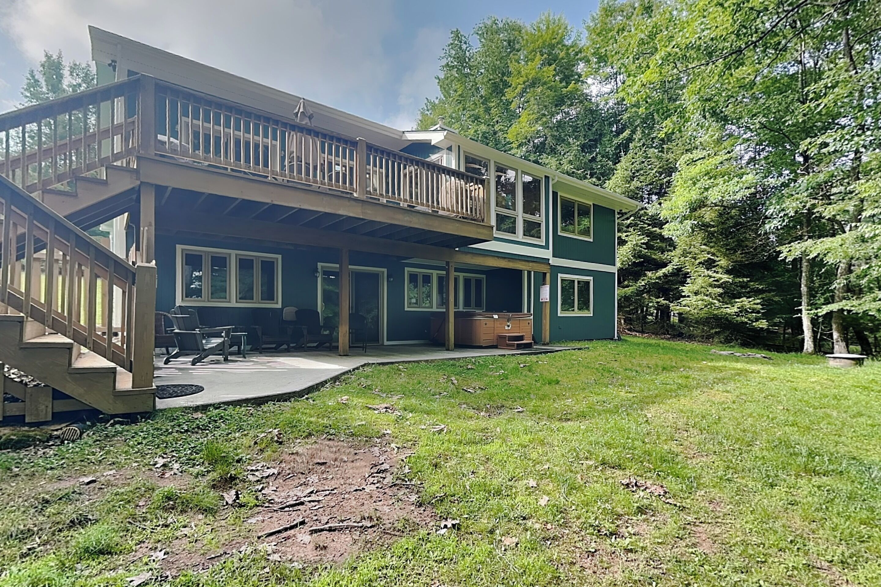 House (5 Bedrooms) | Front of property
