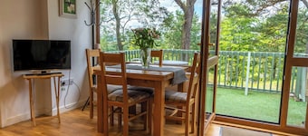 2 bedroom accommodation in Linlithgow, near Edinburgh
