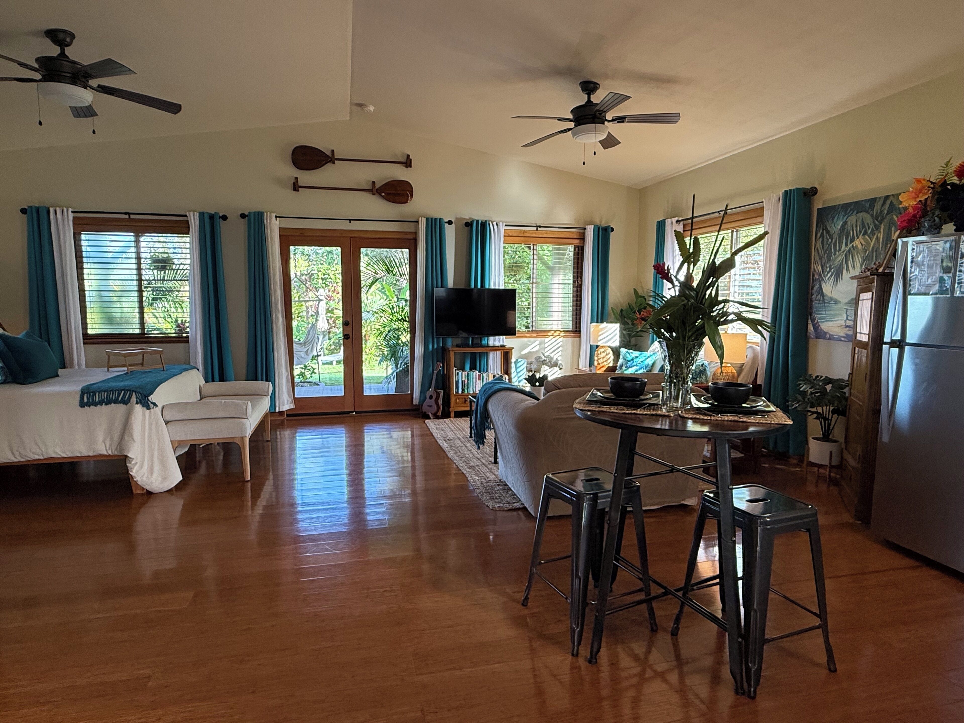 智能電視、書籍、音響