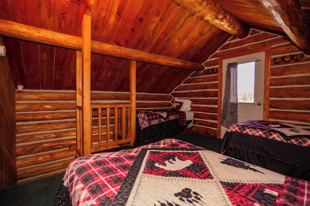 Family Cabin, Balcony, Mountain View
