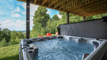 House (5 Bedrooms) | Property amenity