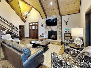 House (5 Bedrooms) | Property amenity - Above it All by Taylor Made Deep Creek (McHenry)