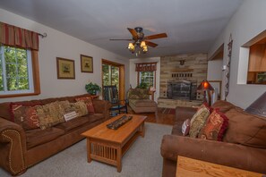 House (4 Bedrooms) | Property amenity - All About Me by Taylor Made Deep Creek (McHenry)