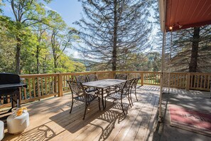 House (4 Bedrooms) | Property amenity