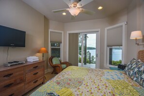 單棟房屋 (4 Bedrooms) | 住宿設施服務