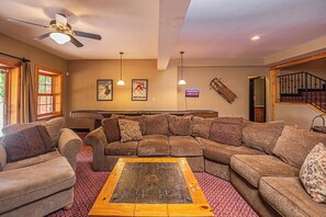 House (5 Bedrooms) | Property amenity - Altitude Adjustment by Taylor Made Deep Creek (McHenry)