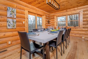 House (5 Bedrooms) | Property amenity