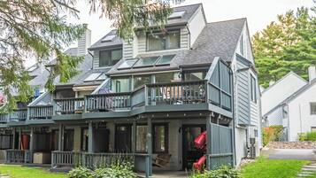 House (3 Bedrooms) | Front of property