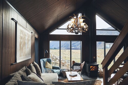 Secluded Rustic Cabin near Twizel