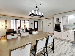 Casa (3 Bedrooms) | Servicio de la propiedad