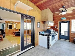 House (3 Bedrooms) | Property amenity