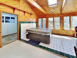 House (3 Bedrooms) | Property amenity