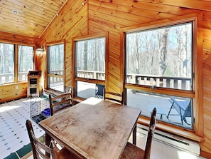 House (3 Bedrooms) | Property amenity