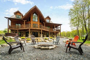 하우스 (5 Bedrooms) | 테라스/파티오