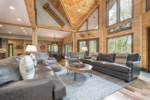 House (5 Bedrooms) | Property amenity