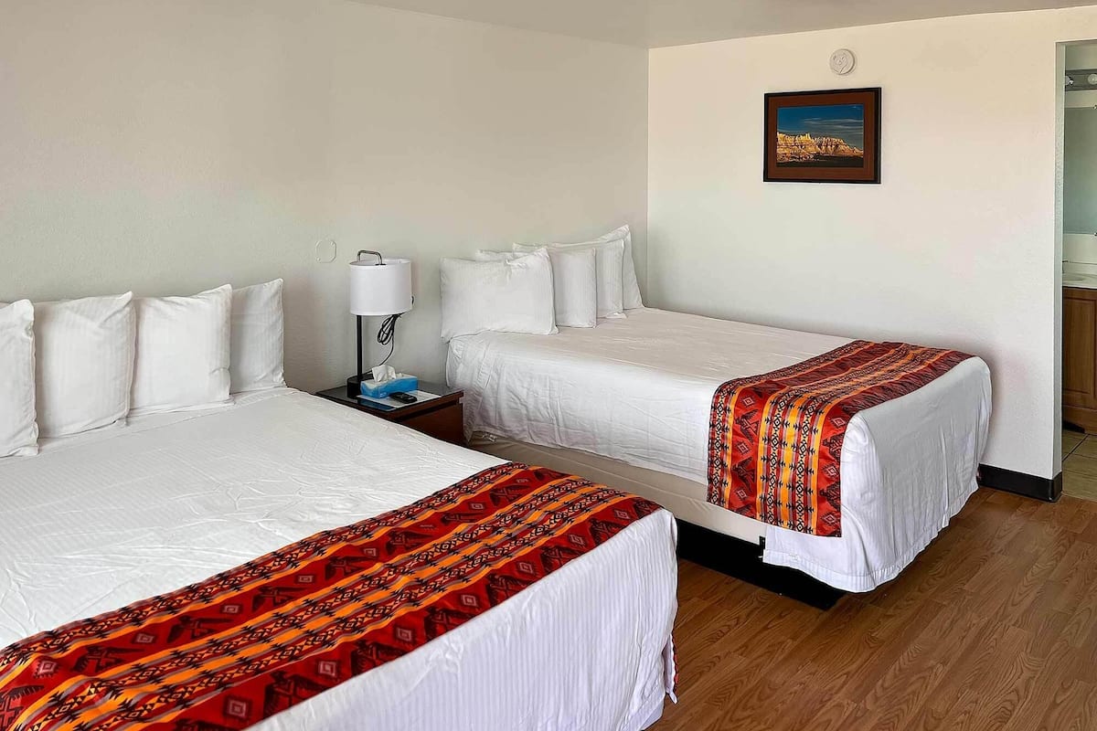 Habitació doble bàsica | Cortines opaques, wifi gratuïta i roba de llit