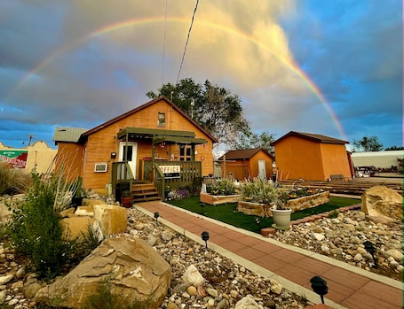 Exterior. Circle of Destination Motel