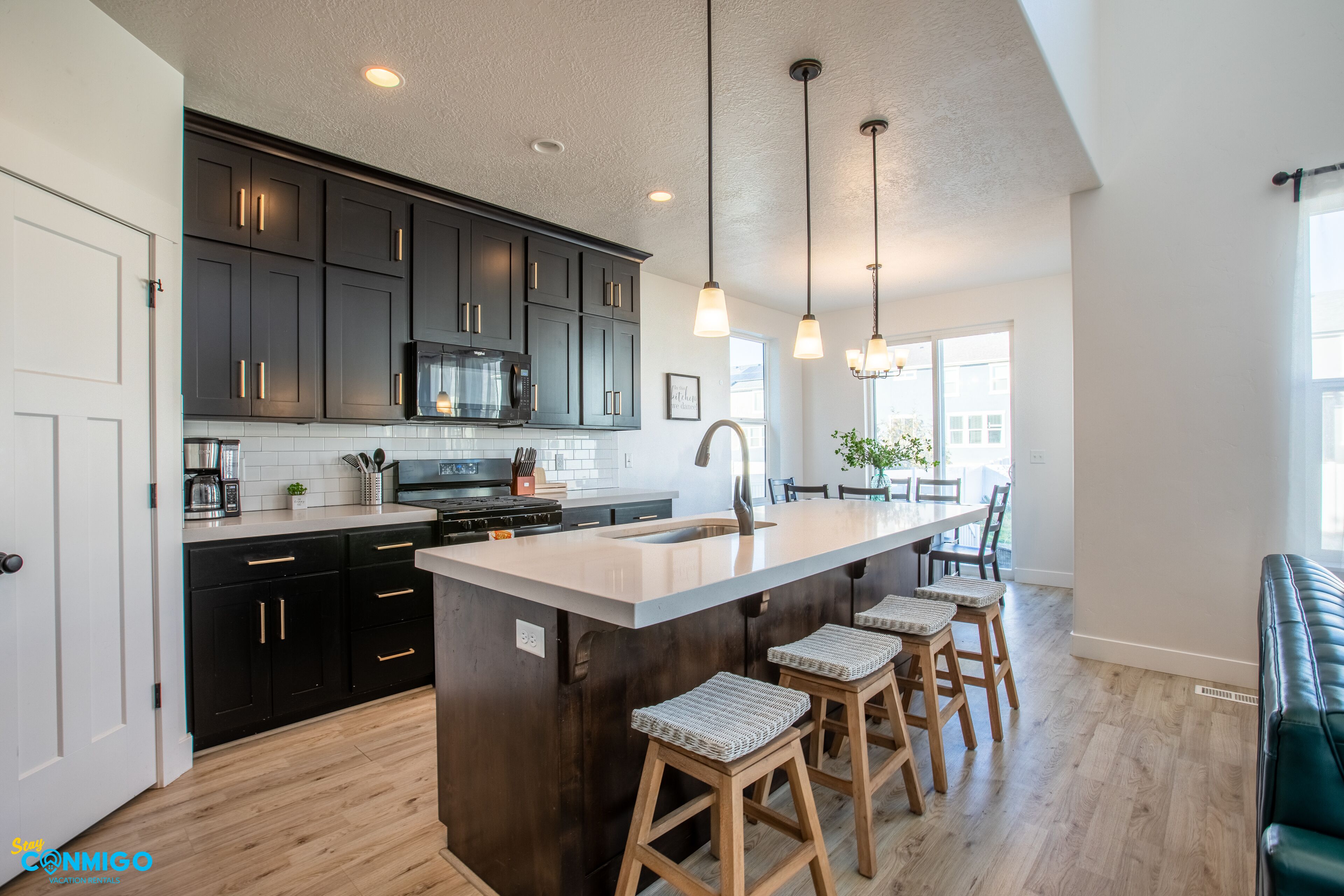 Family Gathering Place 6 BD Home Hot Tub sleeps 12