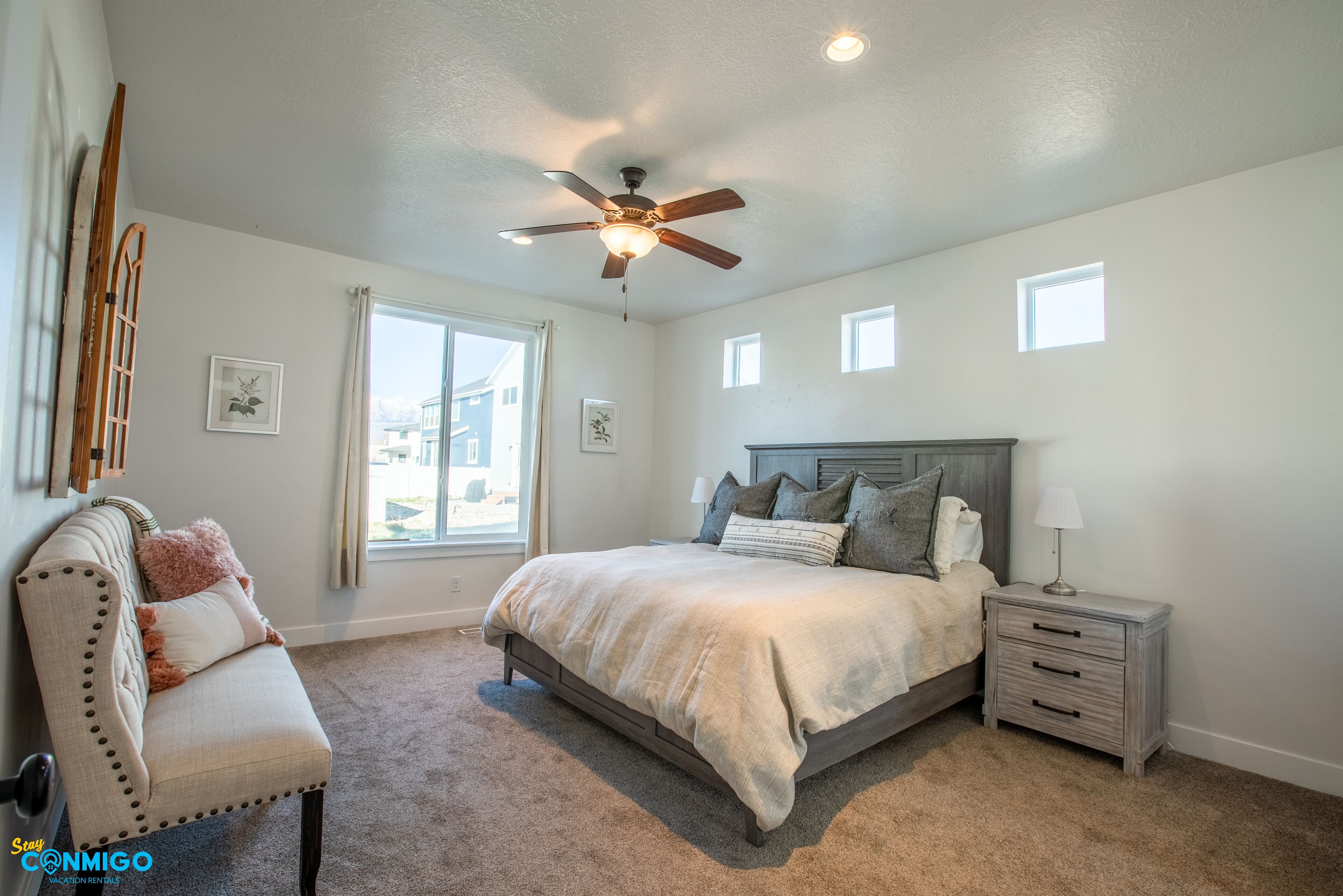 6 chambres, bureau, fer et planche à repasser, lit parapluie