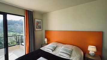 1 bedroom, iron/ironing board, free WiFi, wheelchair access
